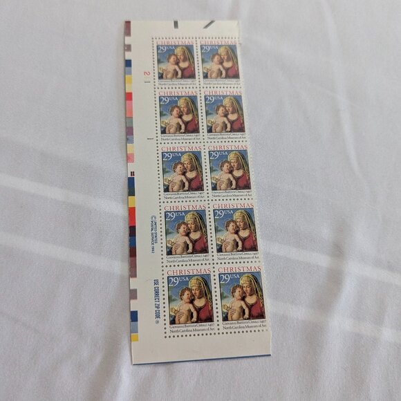 USPS Stamps 29-cent Variety Pack Christmas and Columbus 1993 - Picture 8 of 9